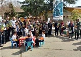 کاشت نهال در فرهنگسراهای سطح شهر با مشارکت دانشآموزان