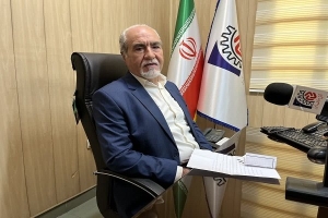 تصویر نداشتن سوخت مازاد بر نیاز از جمله مشکلات اعضای صنف اتومبیل کرایه شهرستان کرج می باشد