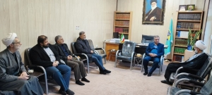 تصویر دیدار سرپرست فرمانداری و هیات همراه با امام جمعه شهرستان طالقان