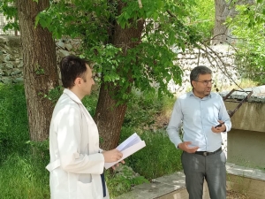 تصویر بازدید شهردار آسارا از درمانگاه شبانه روزی شهید عسگری سیرا