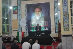 تصویر تلاوت نورانی استاد مهدی فلاح نژاد،گرامیداشت شهدای خدمت در شهرستان ساوجبلاغ
