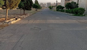 تصویر آسفالت و سنگفرش برای بعضی‌ها، چاله برای بقیه!