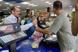 تصویر فعالیت عادی بازار روزهای کرج