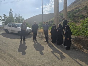 تصویر بازدید میدانی رییس سازمان مدیریت و برنامه ریزی استان البرز از روستای کیاسر