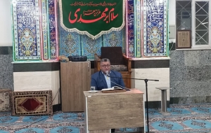 تصویر تلاوت استاد مهدی فلاح نژاد،محفل انس با قرآن با حضور امام جمعه کمال شهر