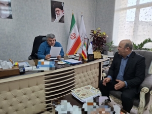 تصویر دیدار مردمی و پیگیری مشکلات مراجعین توسط فرماندار شهرستان ساوجبلاغ