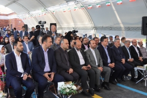 تصویر دو باب مدرسه ۱۲ کلاسه در شهرک وحدت فردیس به بهره‌برداری رسید