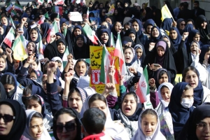 تصویر برگزاری راهپیمایی یوم‌الله ۱۳ آبان در شهرستان چهارباغ»