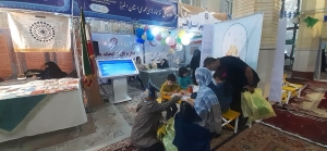 تصویر میزبانی غرفه کتابخانه‌های عمومی البرز در ششمین روز نمایشگاه قرآن