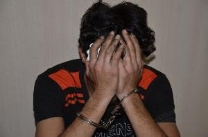 دستگيري سارق داخل خودرو با 10 فقره سرقت 