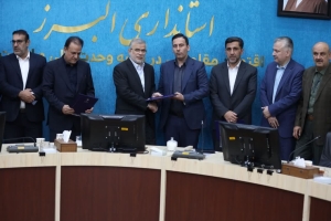 تصویر بوربور سرپرست معاونت هماهنگی امور اقتصادی و مرادنیا سرپرست اداره‌کل امور اقتصادی شدند