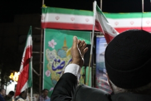 تصویر ایستادگی ملت ایران؛ روایت یک بیعت در خیابان