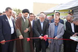 تصویر نیروگاه خورشیدی مجموعه غذایی دینا در نظرآباد افتتاح شد