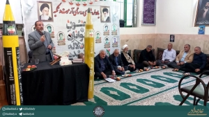 تصویر ملت ایران با توکل بر خدا و تکیه بر فرهنگ ایثار و شهادت در برابر دشمن ایستاده است