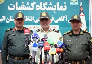 تصویر دستگیری ۲۶ سارق در قالب چهار باند در البرز