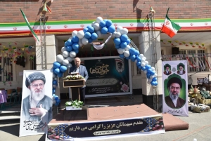 تصویر معلمان رزمندگان سنگر تعلیم و تربیت هستند