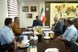 تصویر حضور هفتگی معاونت اقتصادی استانداری در اتاق بازرگانی البرز