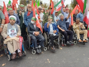 تصویر حضور پرشور خانواده‌های شهدا، ایثارگران و کارکنان بنیاد شهید البرز در رزمایش ۱۱۰ هزارنفری «جانفدا»