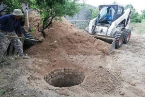 تصویر پیشتازی امور منابع آب ساوجبلاغ و چهارباغ در حفاظت از منابع آب زیرزمینی