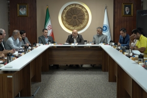 تصویر احراز صلاحیت و اهلیت متقاضیان کارت‌های بازرگانی به اتاق‌های بازرگانی بازگردد